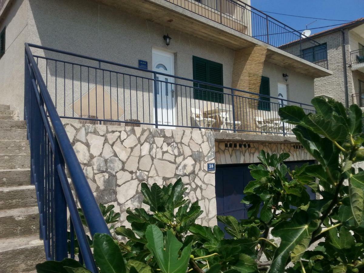 Studio Apartment Luce Marina Exterior photo